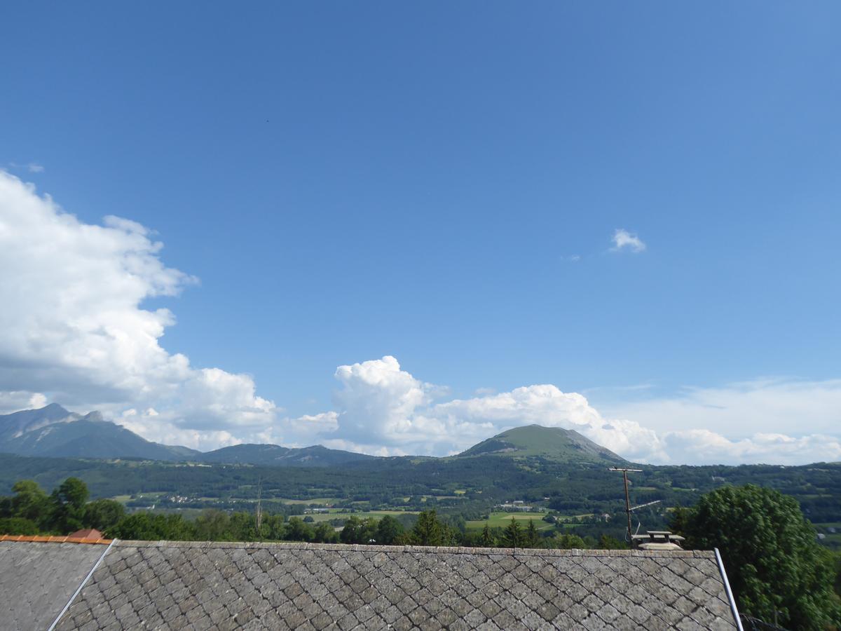 Hotel Les Chenets Saint-Julien-en-Champsaur Exterior foto